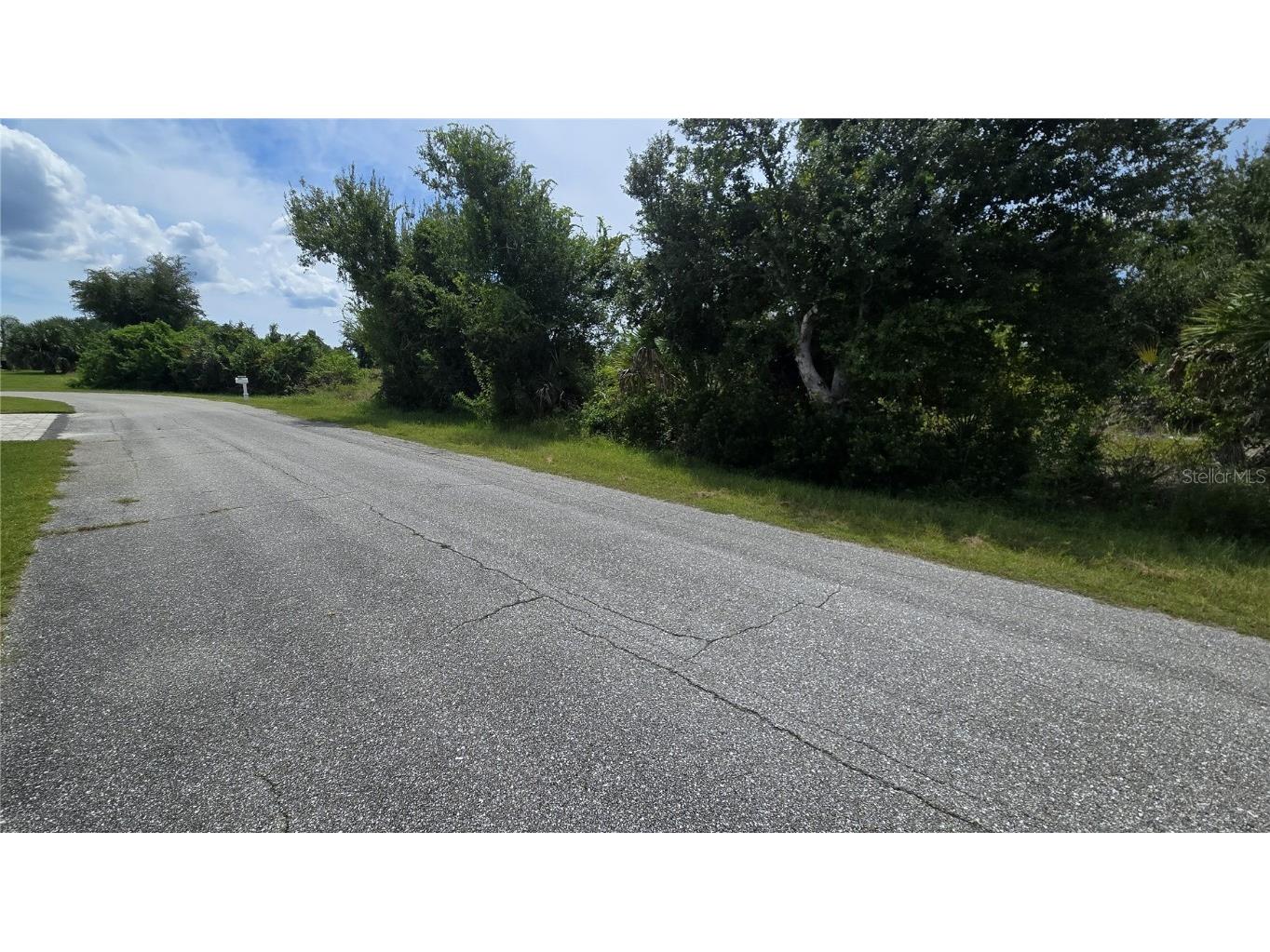 14153 Fruit Port Circle Port Charlotte FL 33981 - FRUITPORT WATERWAY N6140623 image8