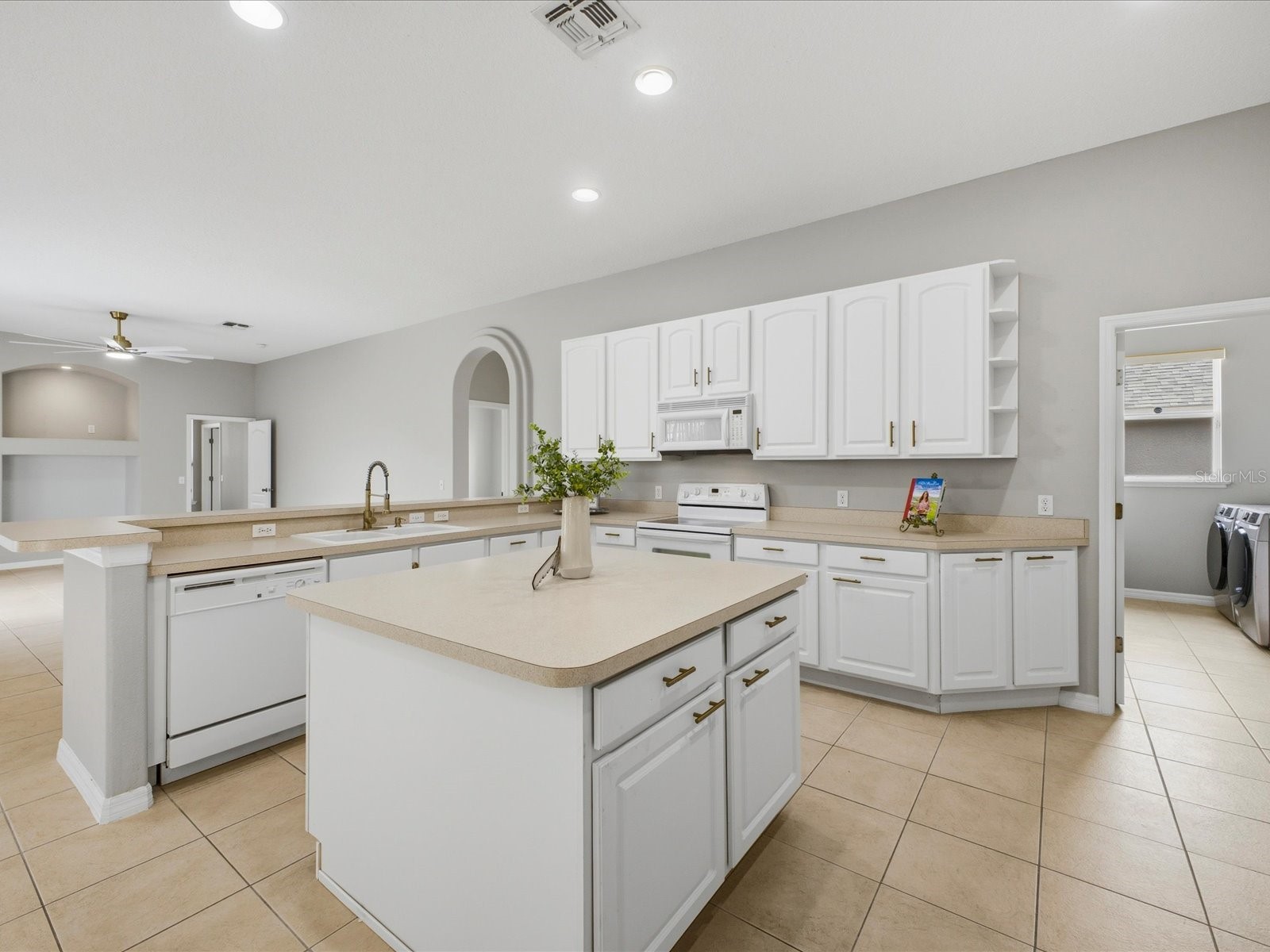 1416 Grand Reserve Drive Davenport FL 33837 P4938729 image12