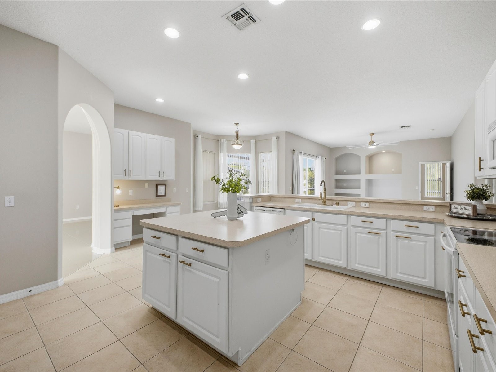 1416 Grand Reserve Drive Davenport FL 33837 P4938729 image14
