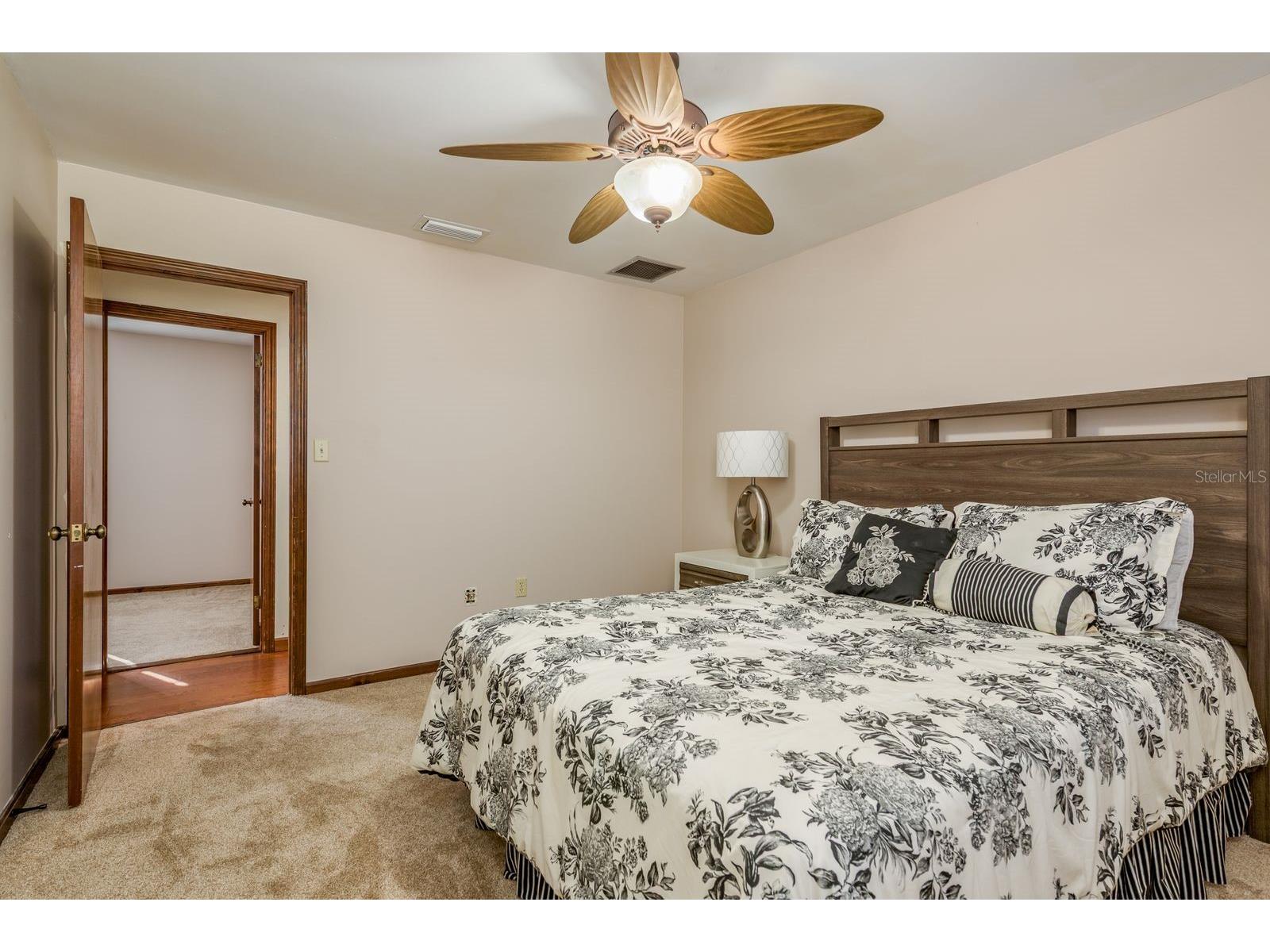 1416 Grove Avenue Leesburg FL 34748 - LAKE GRIFFIN TB8441414 image39