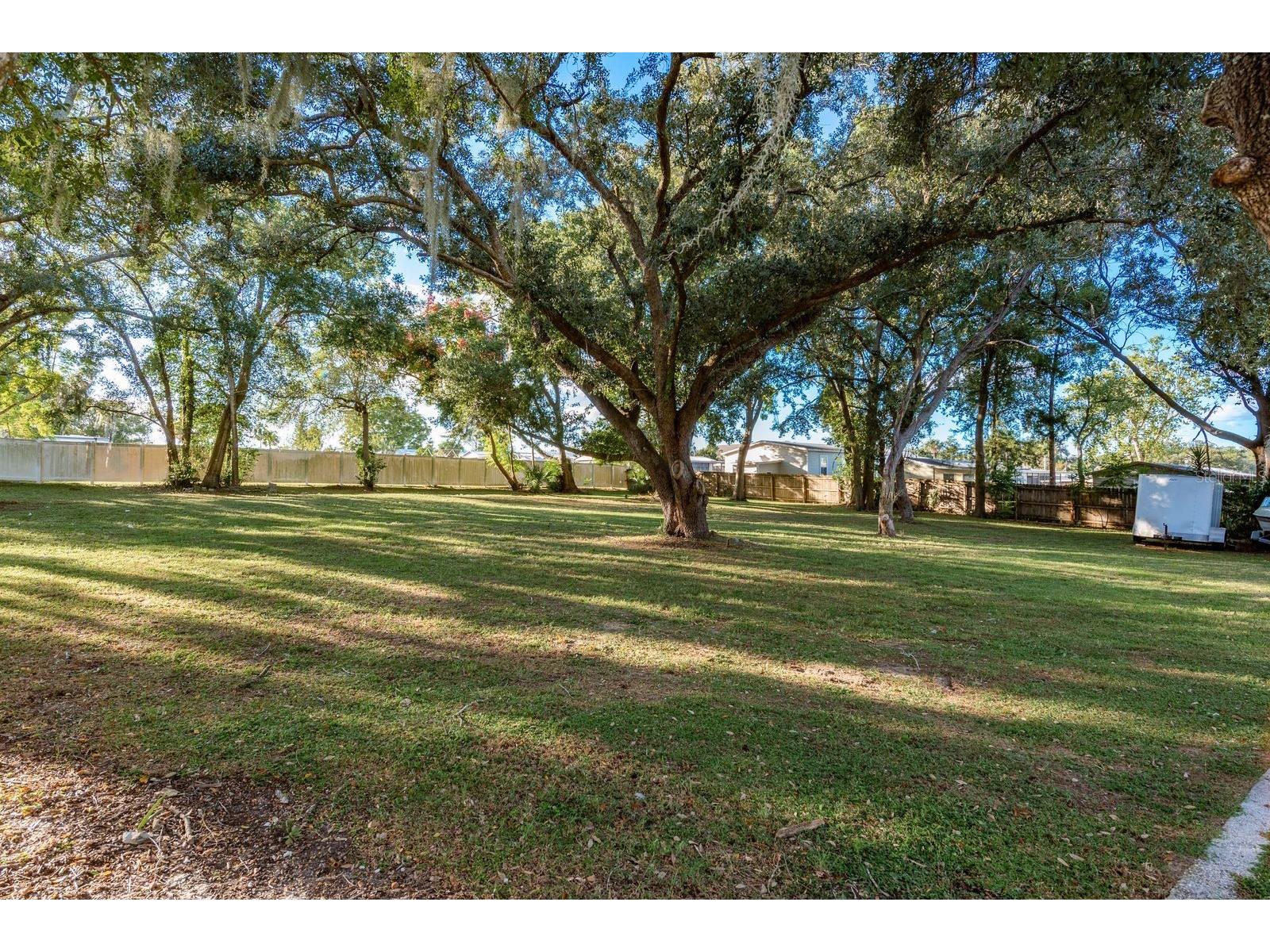 1416 Grove Avenue Leesburg FL 34748 - LAKE GRIFFIN TB8441414 image60