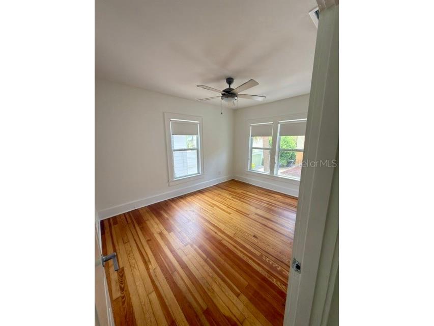 1416 Locust Street NE Saint Petersburg FL 33704 TB8513351 image5