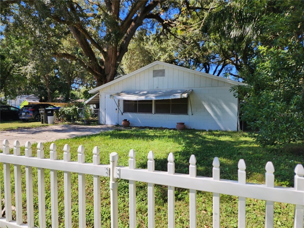 1416 Warwick Place Orlando FL 32806 O6150315 image1