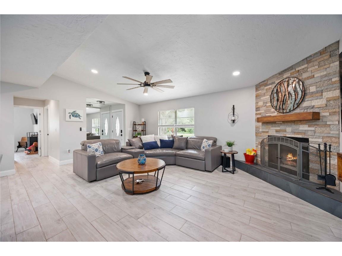 1417 70th Street Court E Bradenton FL 34208 A4663010 image8