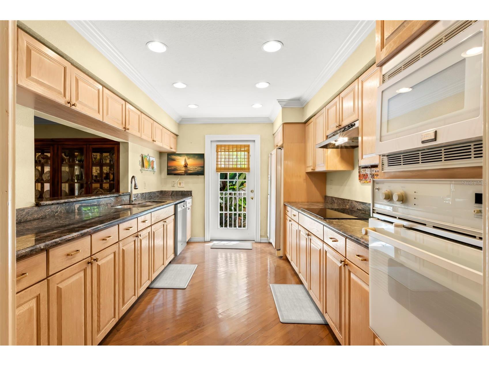 1417 Beach Drive NE Saint Petersburg FL 33704 TB8460272 image22