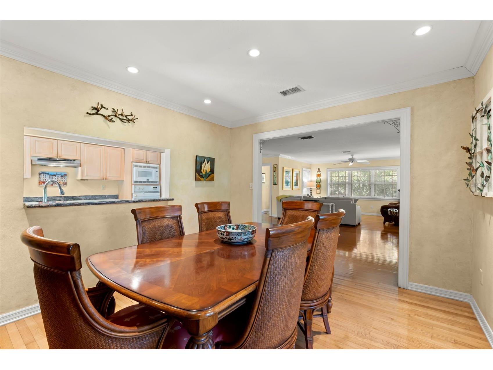 1417 Beach Drive NE Saint Petersburg FL 33704 TB8460272 image26