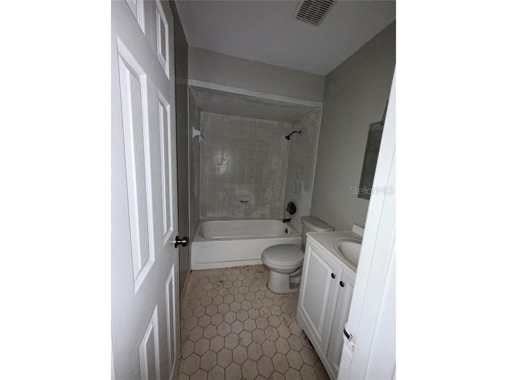 1417 Dolphin Drive Lakeland FL 33801 TB8454721 image12