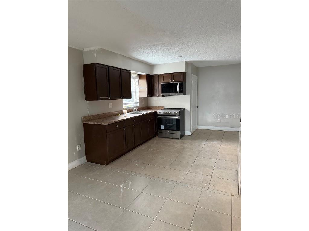 1417 Dolphin Drive Lakeland FL 33801 TB8454721 image7