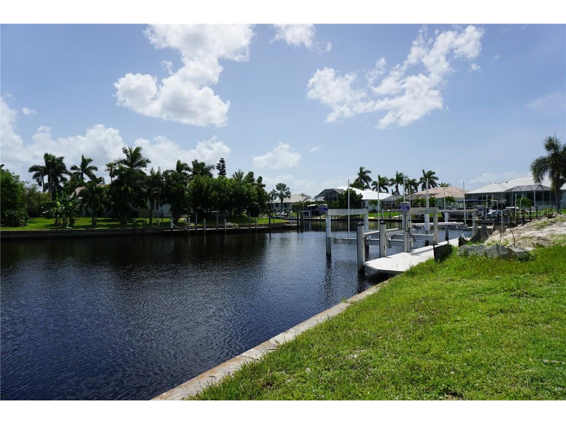 1417 Kittiwake Drive Punta Gorda FL 33950 - SEA FAN CANAL C7497659 image1
