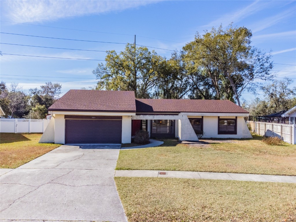 1417 Sandalwood Drive Plant City FL 33563 T3356350 image1