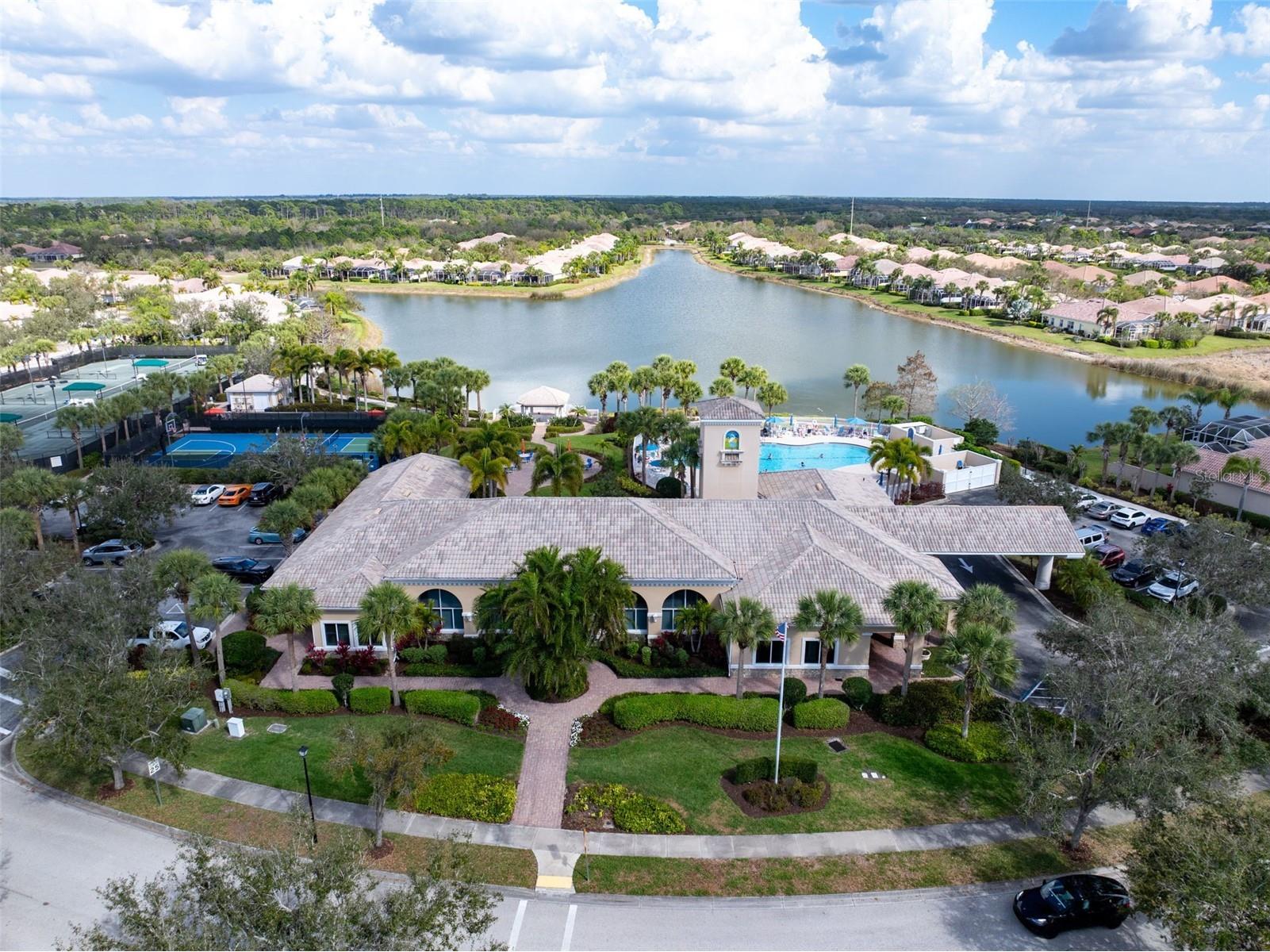 1418 Burgos Drive Sarasota FL 34238 A4686348 image47