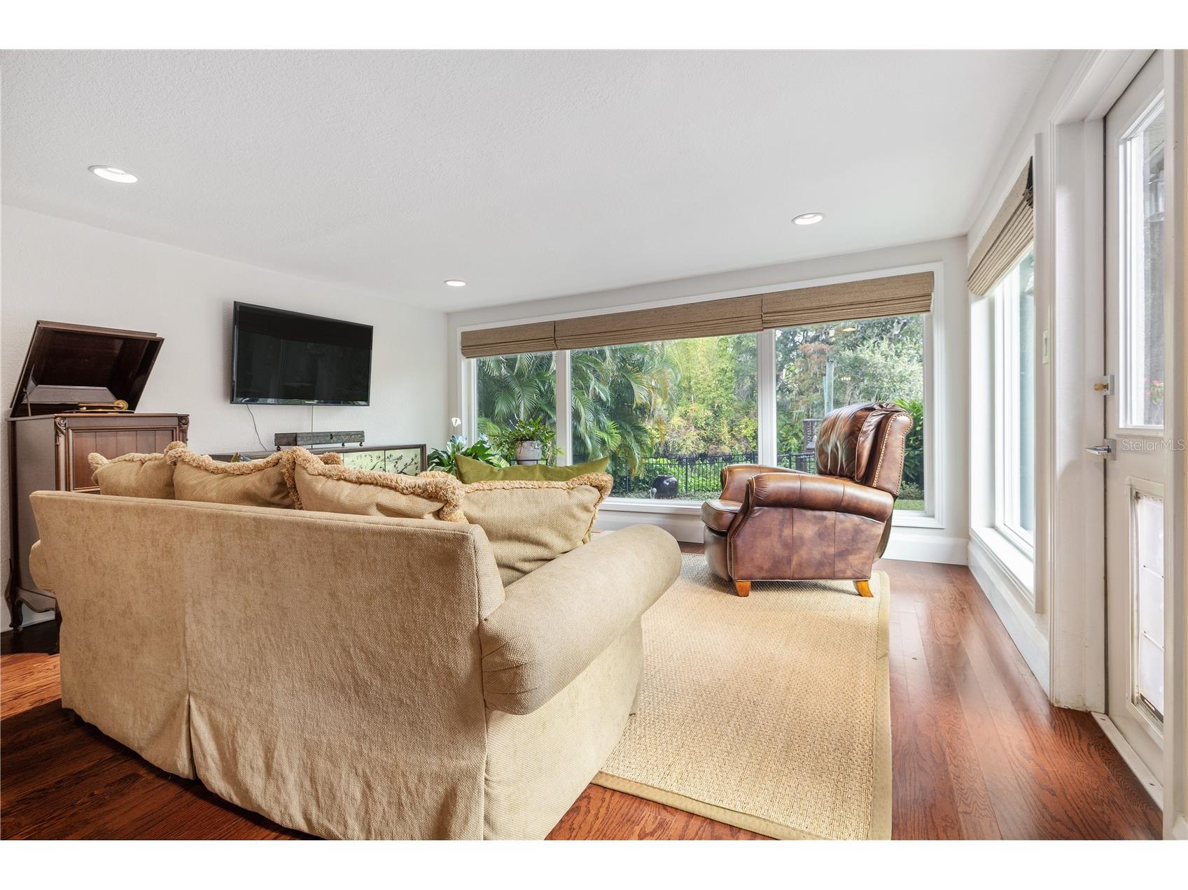 1418 E Park Circle Tampa FL 33604 - HILLSBOROUGH RIVER TB8512746 image17