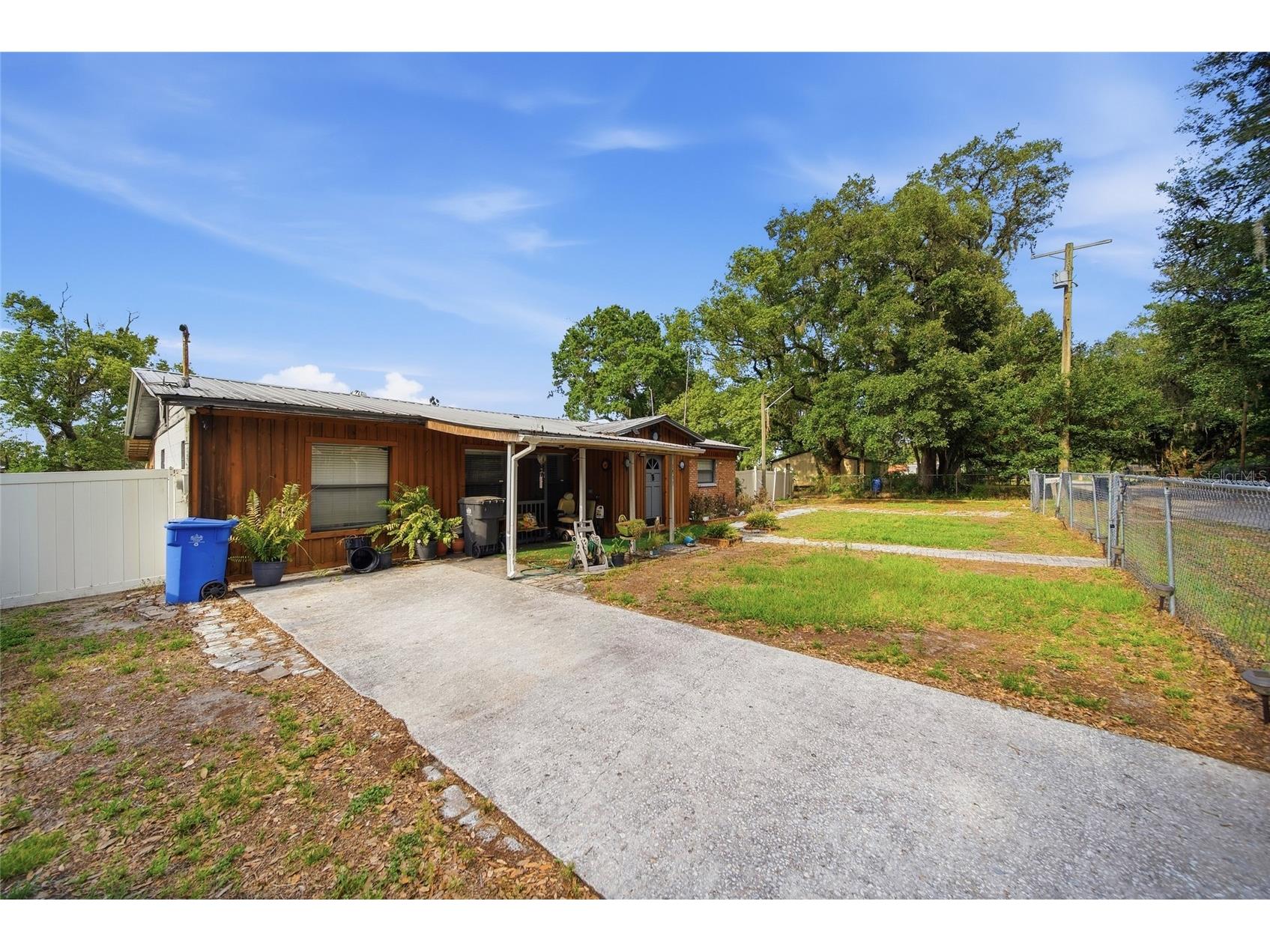 1418 Mcgee Road Plant City FL 33565 W7885676 image2