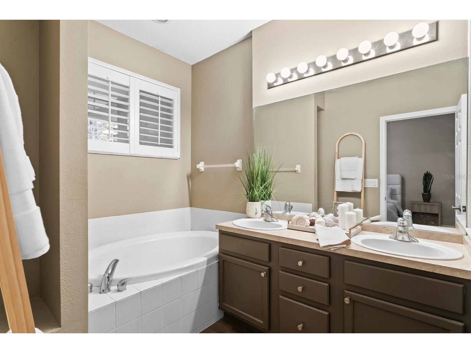 14183 Waterville Circle Tampa FL 33626 TB8523109 image25