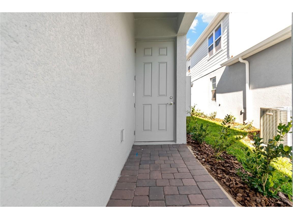 14186 Lanikai Beach Drive Orlando FL 32827 O6132141 image1