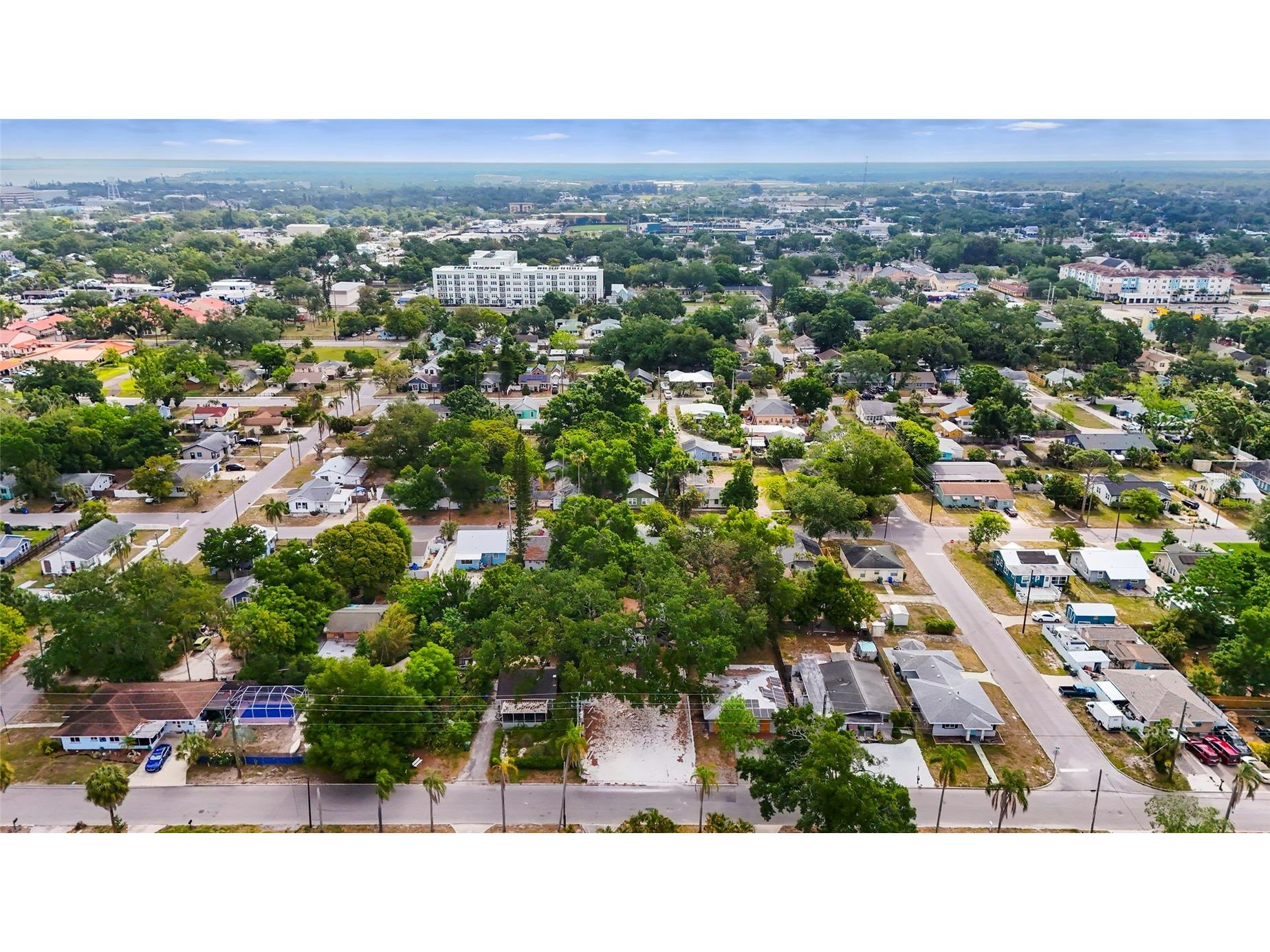 1419 18th Street W #W Bradenton FL 34205 A4691851 image2