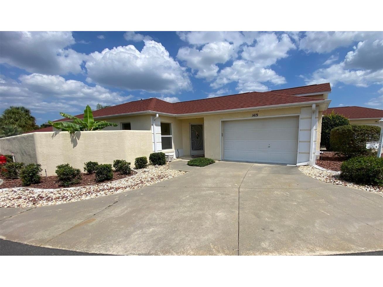 1419 Almanza Drive Lady Lake FL 32159 G5068890 image1