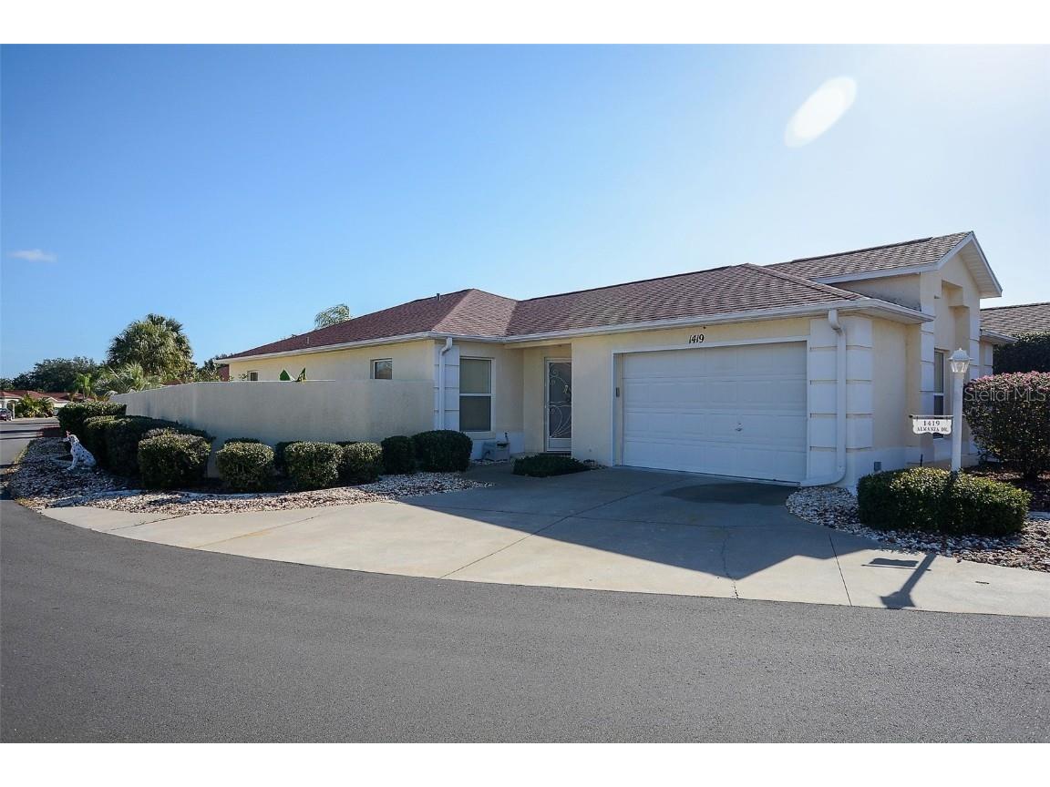 1419 Almanza Drive The Villages FL 32159 O5995662 image1