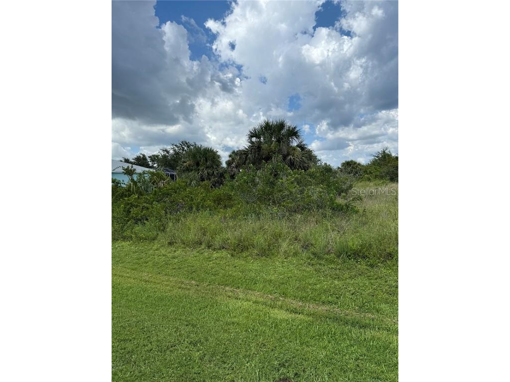 14194 and 14202 Barnwood Lane Port Charlotte FL 33981 D6143521 image2