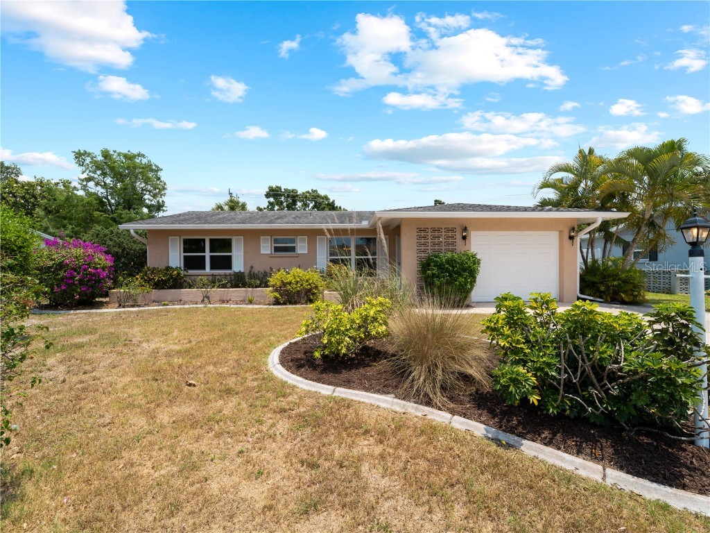 142 Algiers Drive Venice FL 34293 N6132858 image1