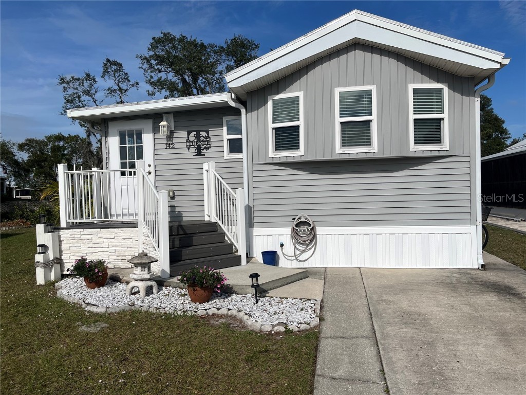 142 Brookshire Drive Nokomis FL 34275 A4556253 image1