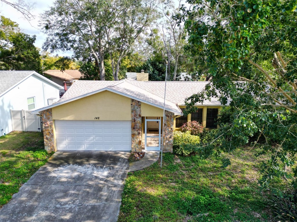 142 Cherry Laurel Drive Palm Harbor FL 34683 TB8333792 image1