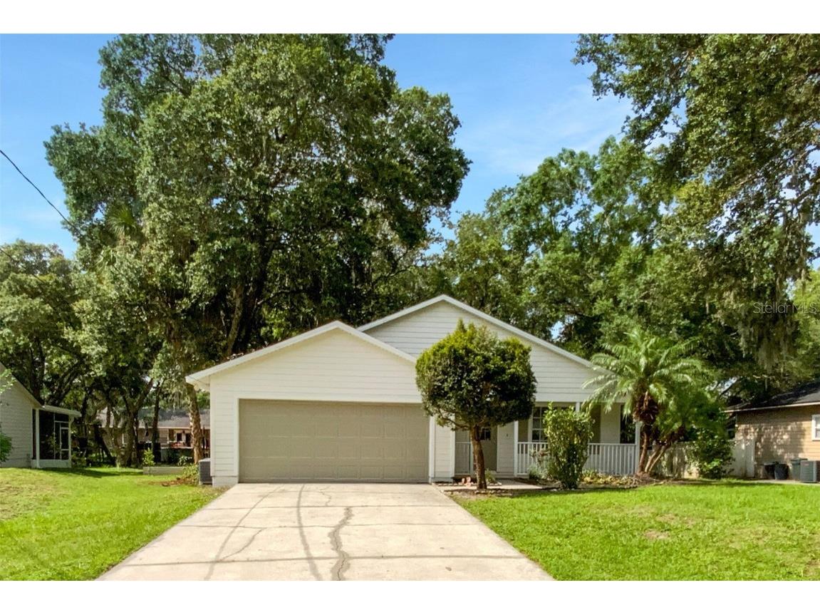 142 E 9th Street Chuluota FL 32766 O6318240 image1