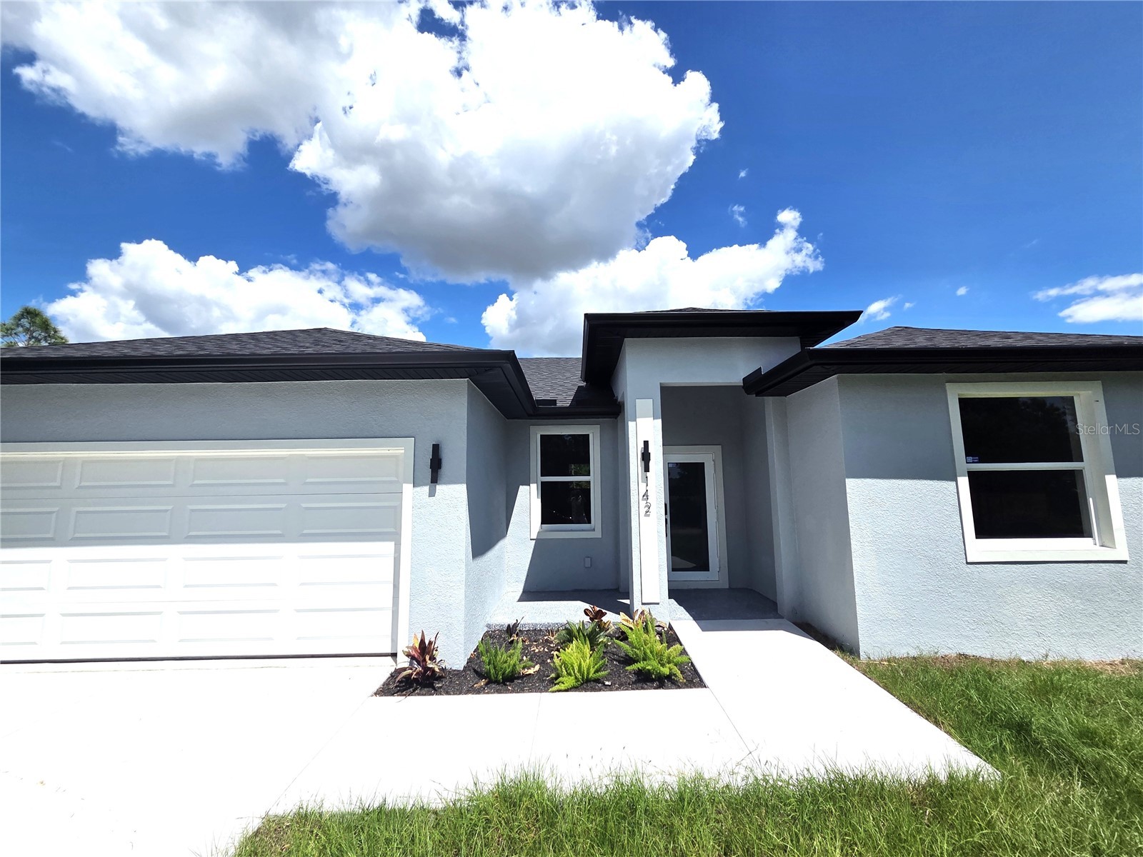 142 Fitzsimons Street Port Charlotte FL 33954 TB8499430 image1