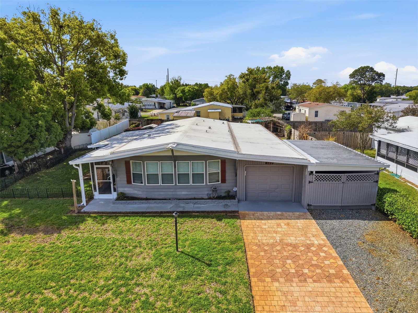 142 Florence Boulevard Debary FL 32713 V4948268 image1
