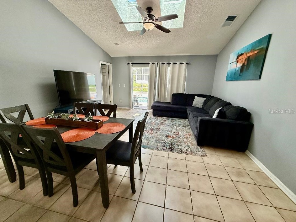 142 Glasgow Court Davenport FL 33897 S5133882 image6