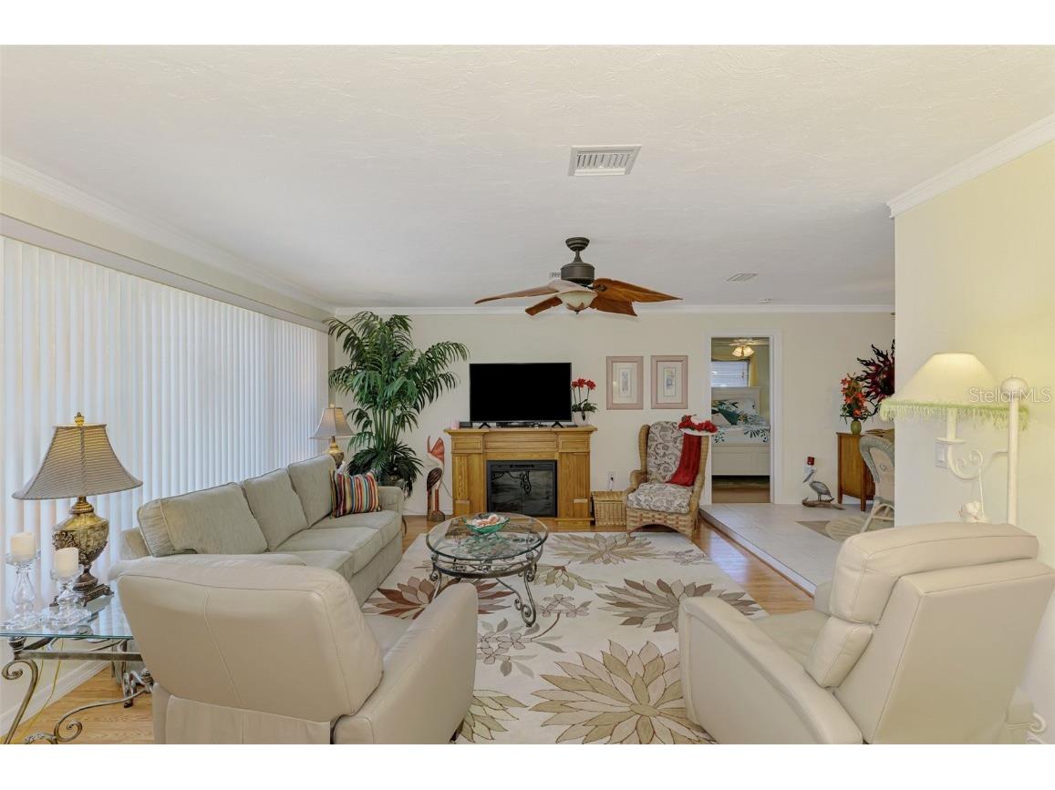 142 Rotonda Circle Rotonda West FL 33947 C7509371 image10