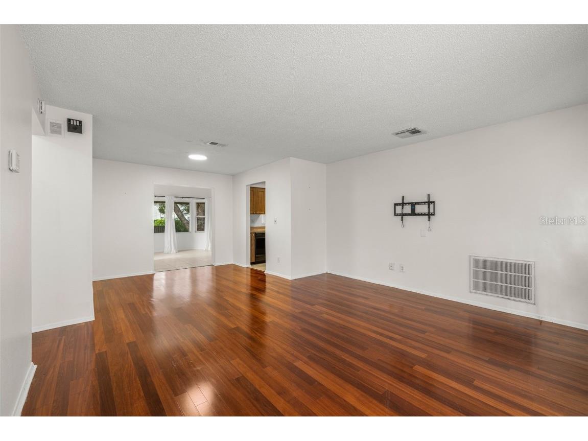 142 Stafford Circle Palm Harbor FL 34684 - LAKE TARPON TB8450333 image8