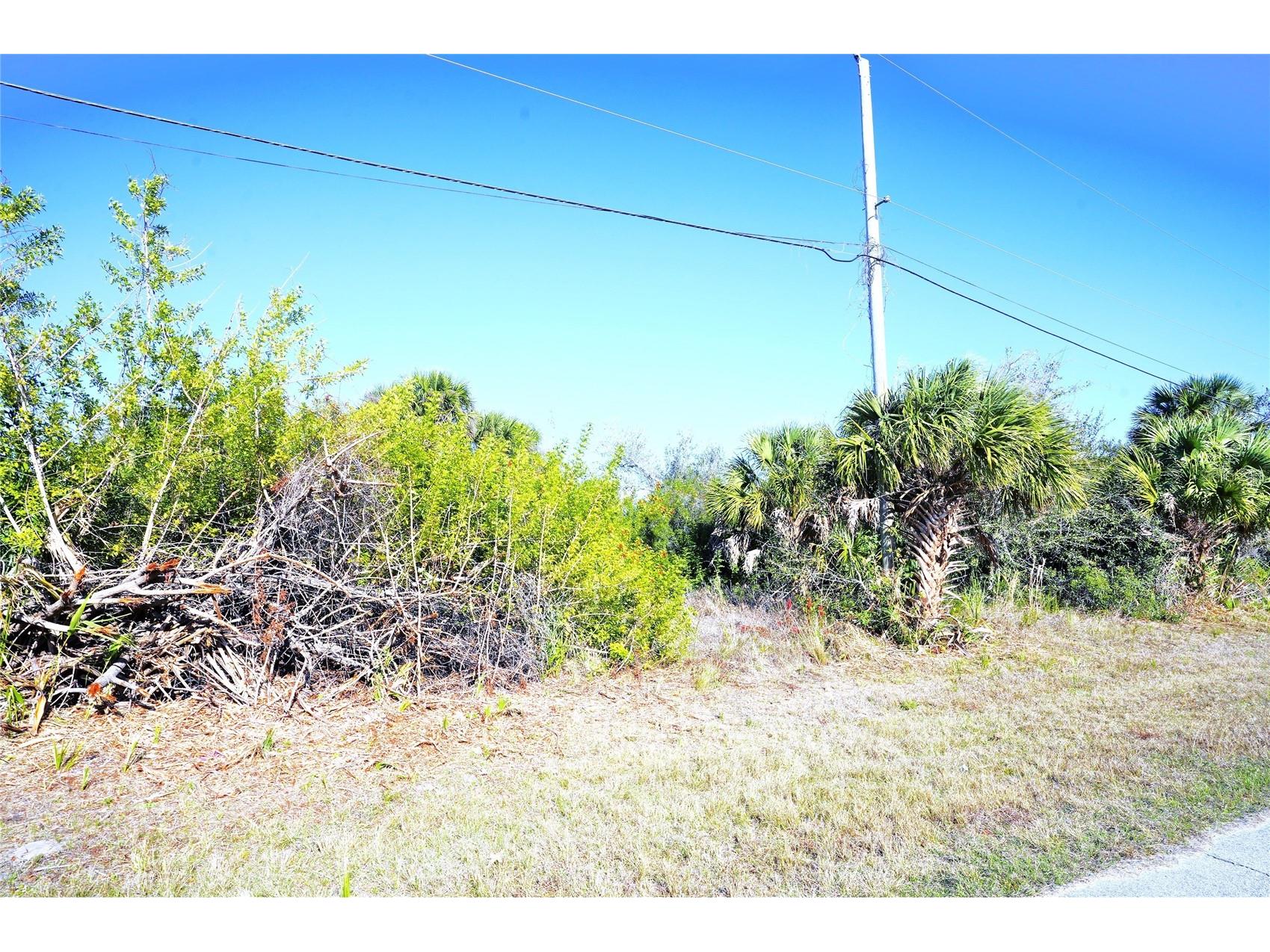 142 Sunny Way Rotonda West FL 33947 C7522414 image1