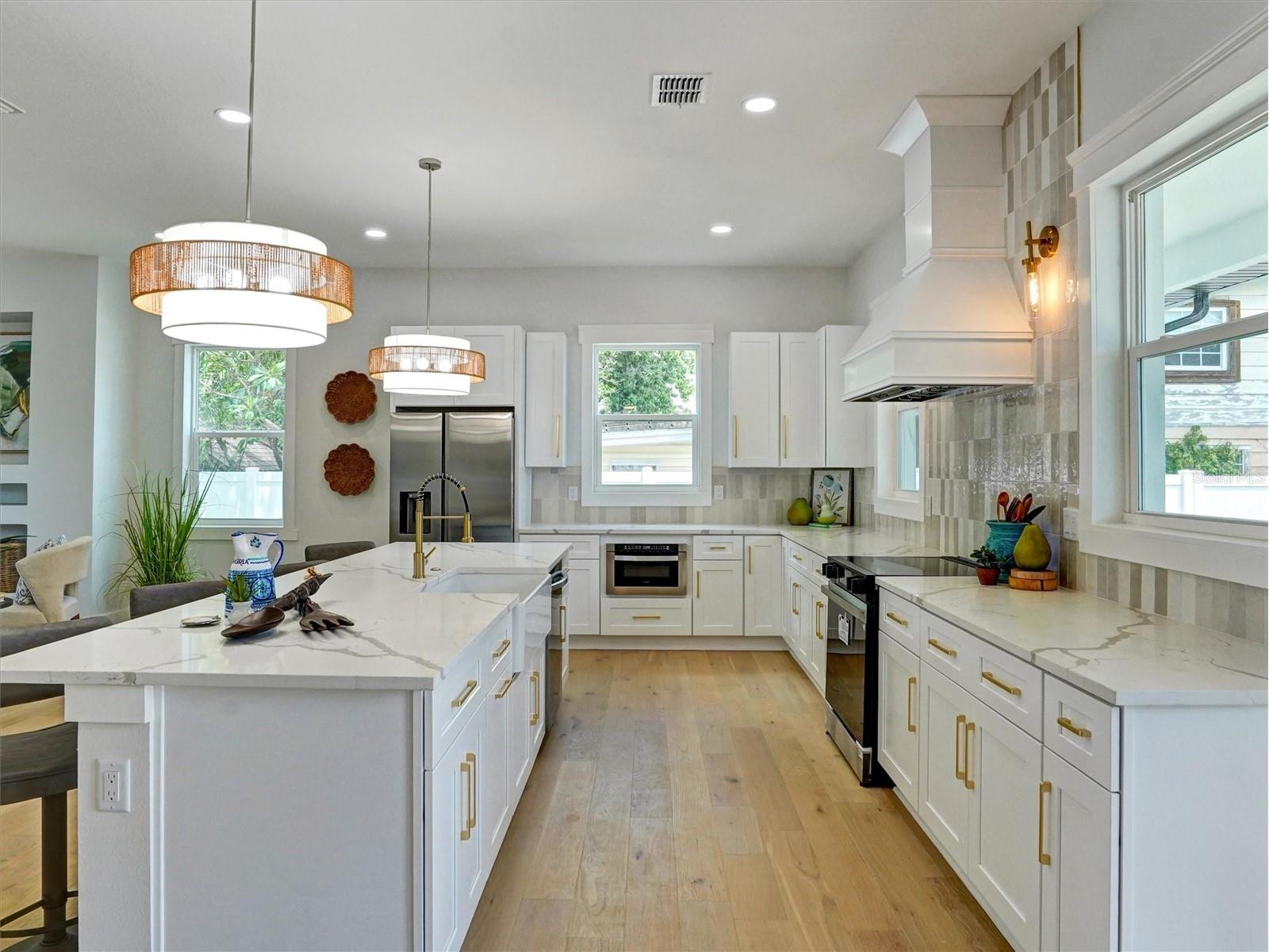 1420 36th Avenue N Saint Petersburg FL 33704 TB8506881 image12