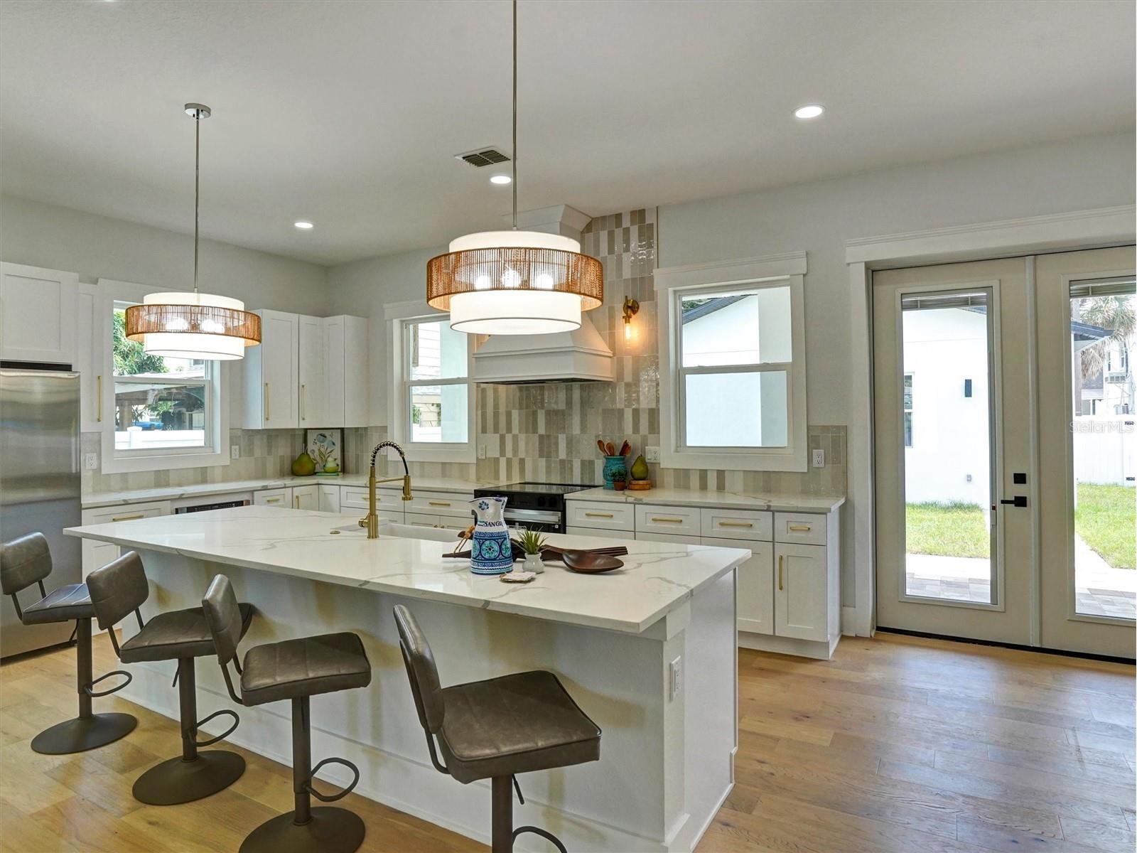 1420 36th Avenue N Saint Petersburg FL 33704 TB8506881 image13