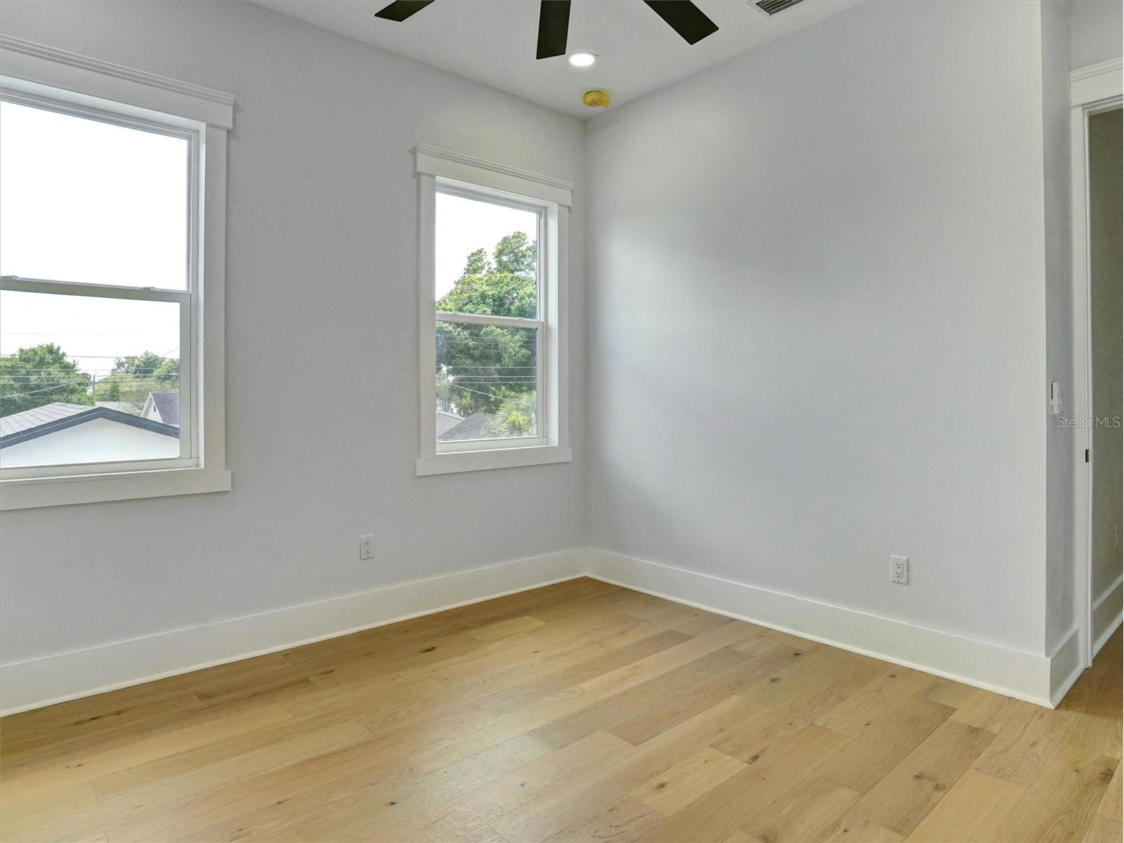 1420 36th Avenue N Saint Petersburg FL 33704 TB8506881 image37