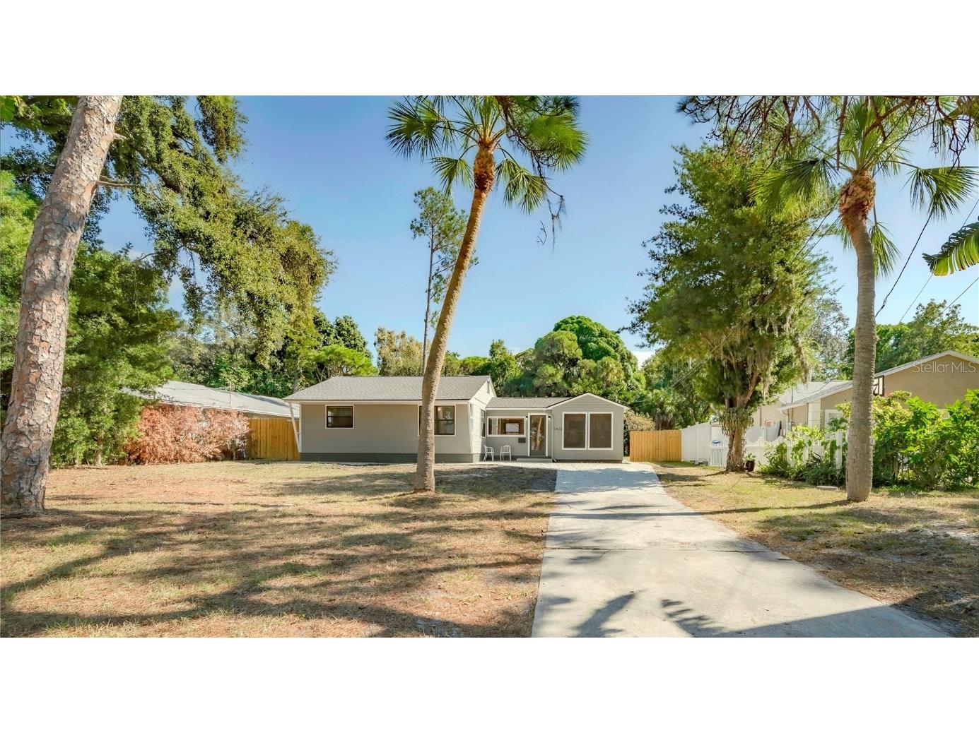 1420 Alhambra Way S Saint Petersburg FL 33705 U8220572 image1