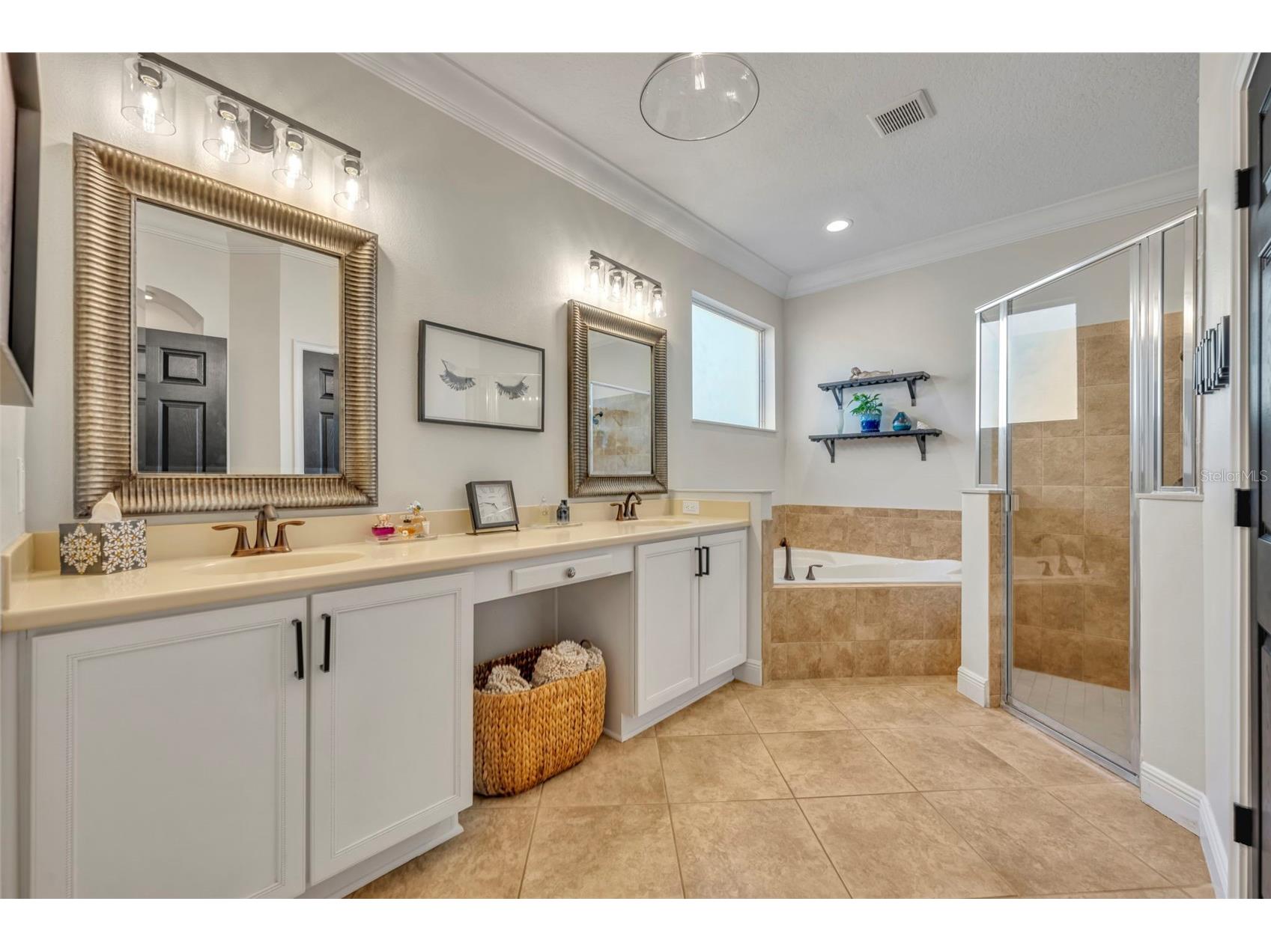 1420 Calm Waters Court Saint Cloud FL 34771 O6377566 image25