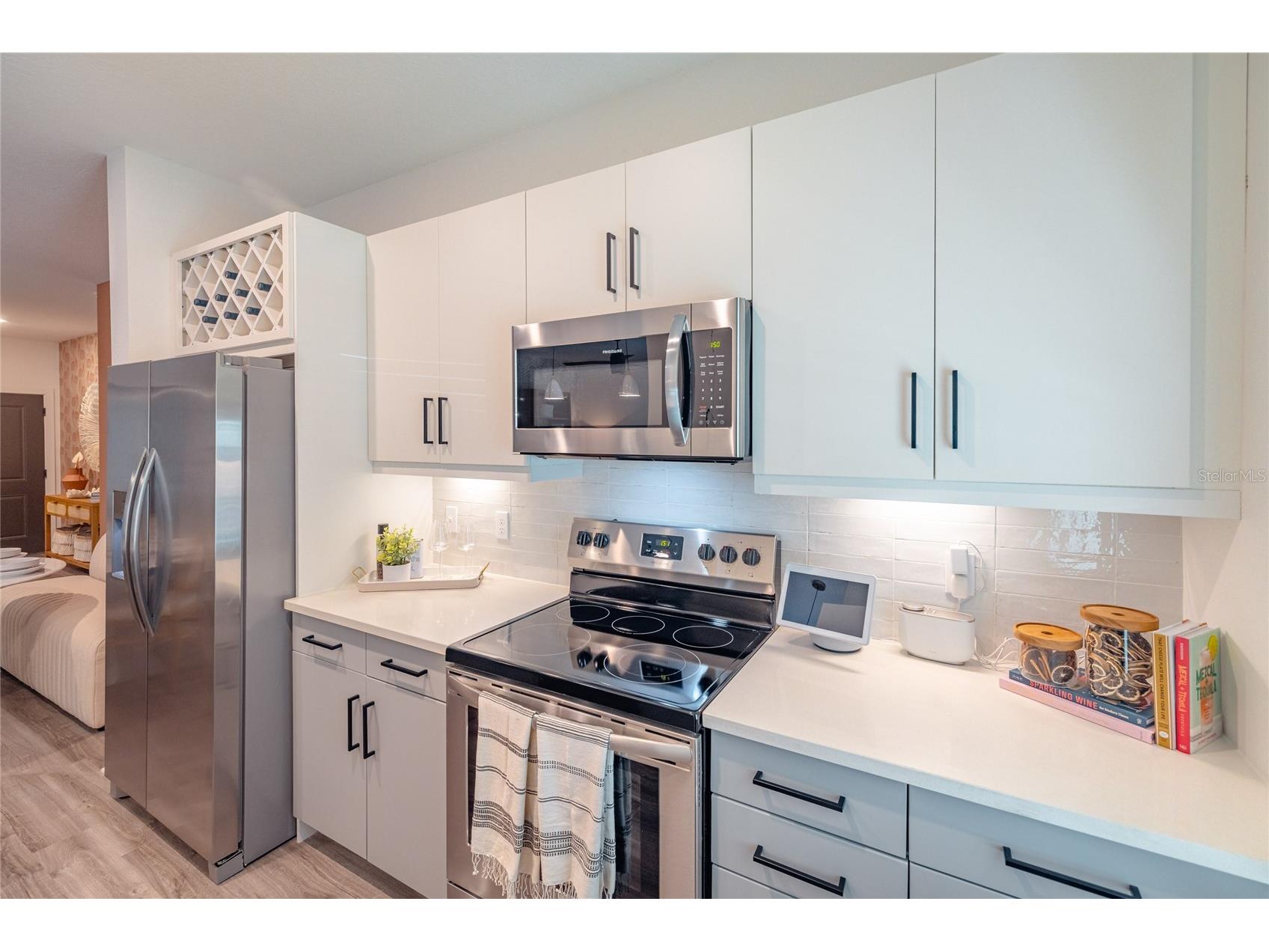 1420 Lakefront Drive #1208 Sarasota FL 34240 A4638384 image4