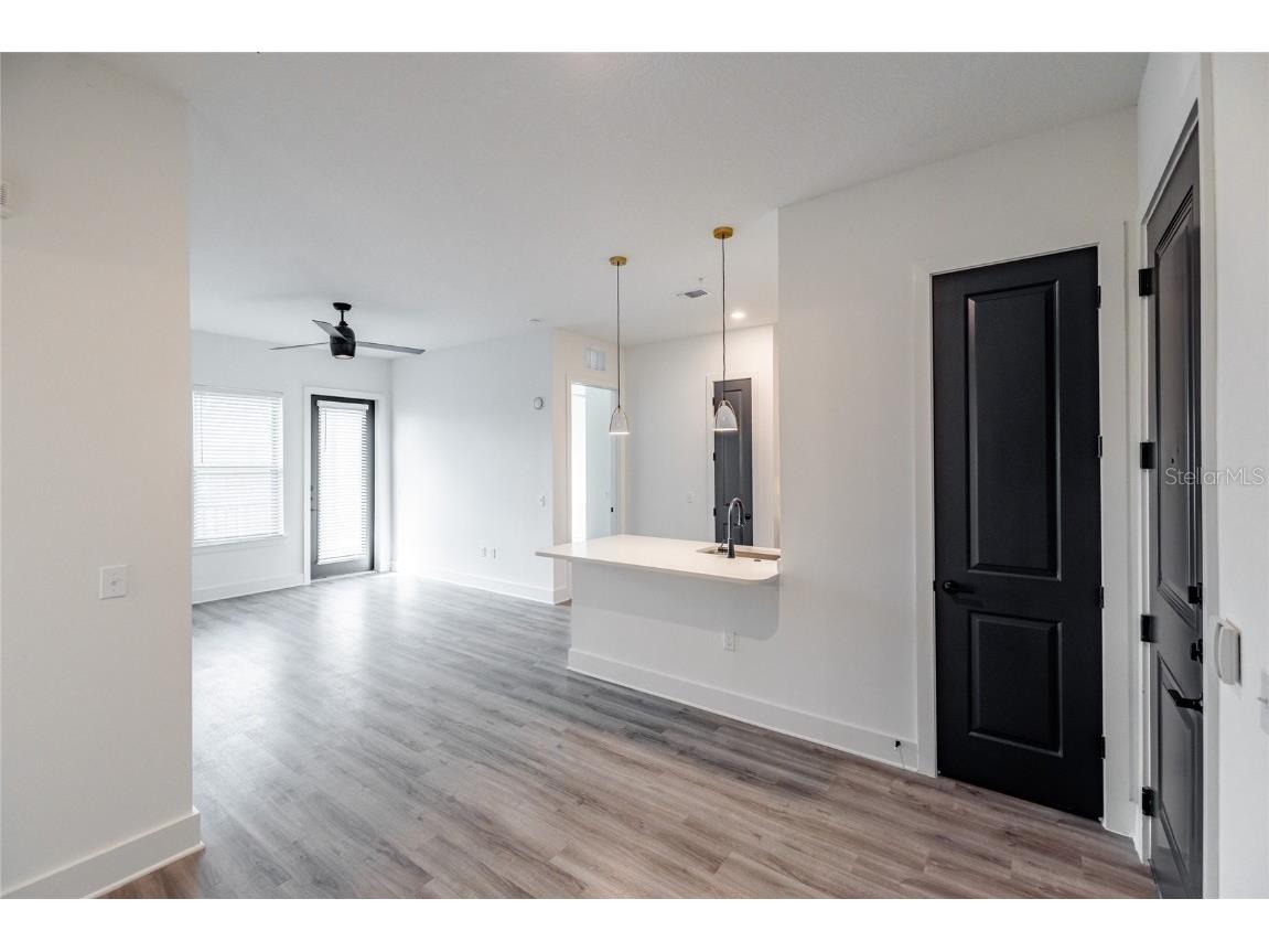 1420 Lakefront Drive #3313 Sarasota FL 34240 A4638383 image9
