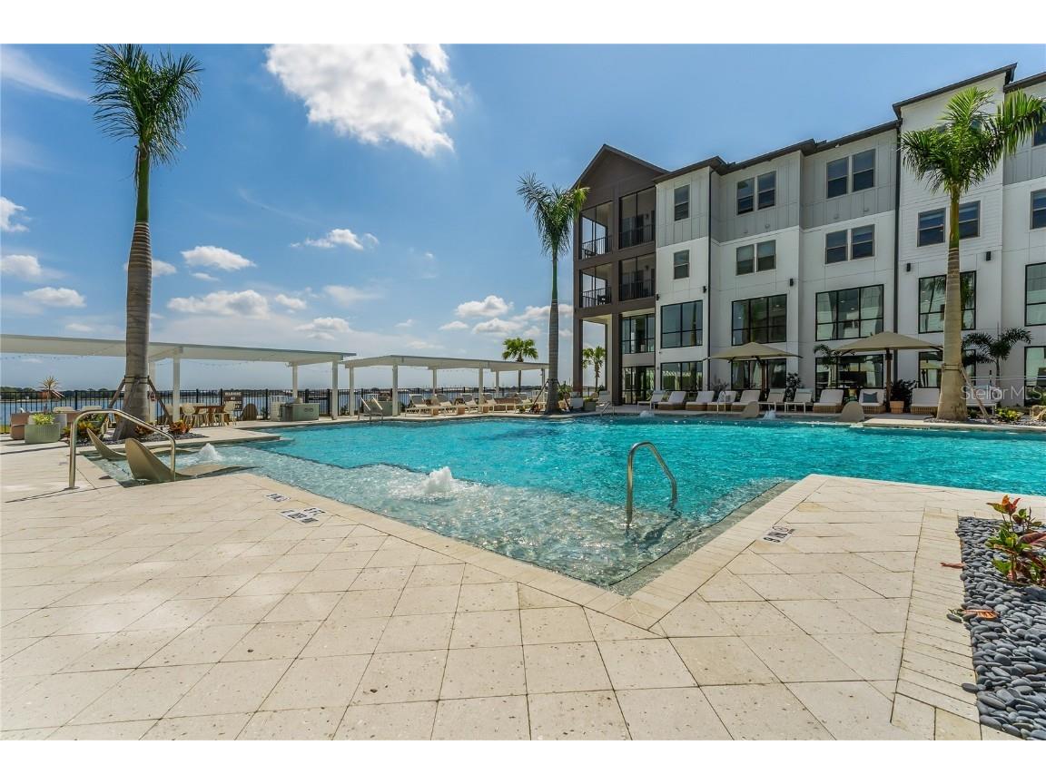 1420 Lakefront Drive #3107 Sarasota FL 34240 A4638375 image1