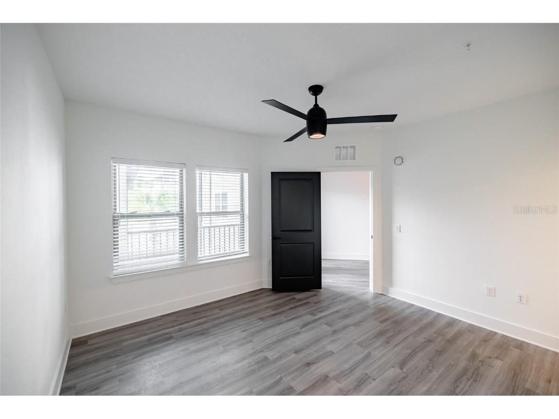 1420 Lakefront Drive #3107 Sarasota FL 34240 A4638375 image11