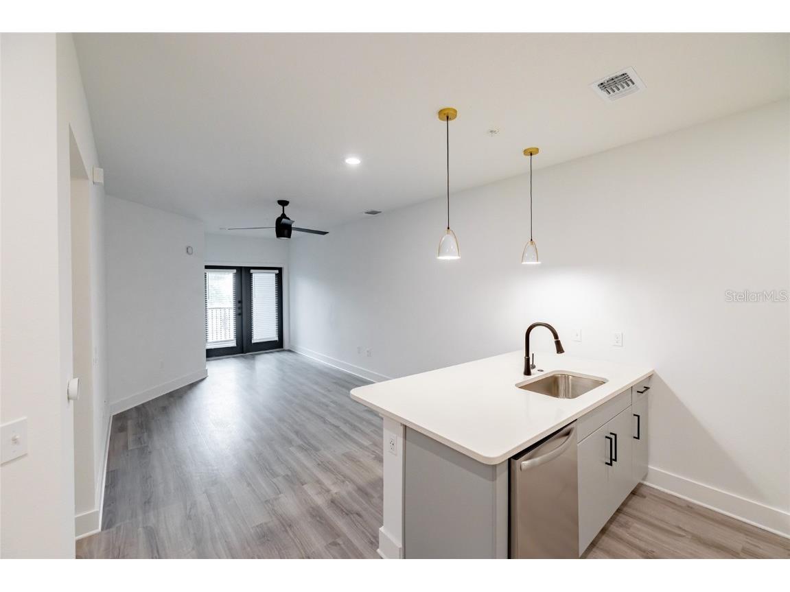 1420 Lakefront Drive #3107 Sarasota FL 34240 A4638375 image7