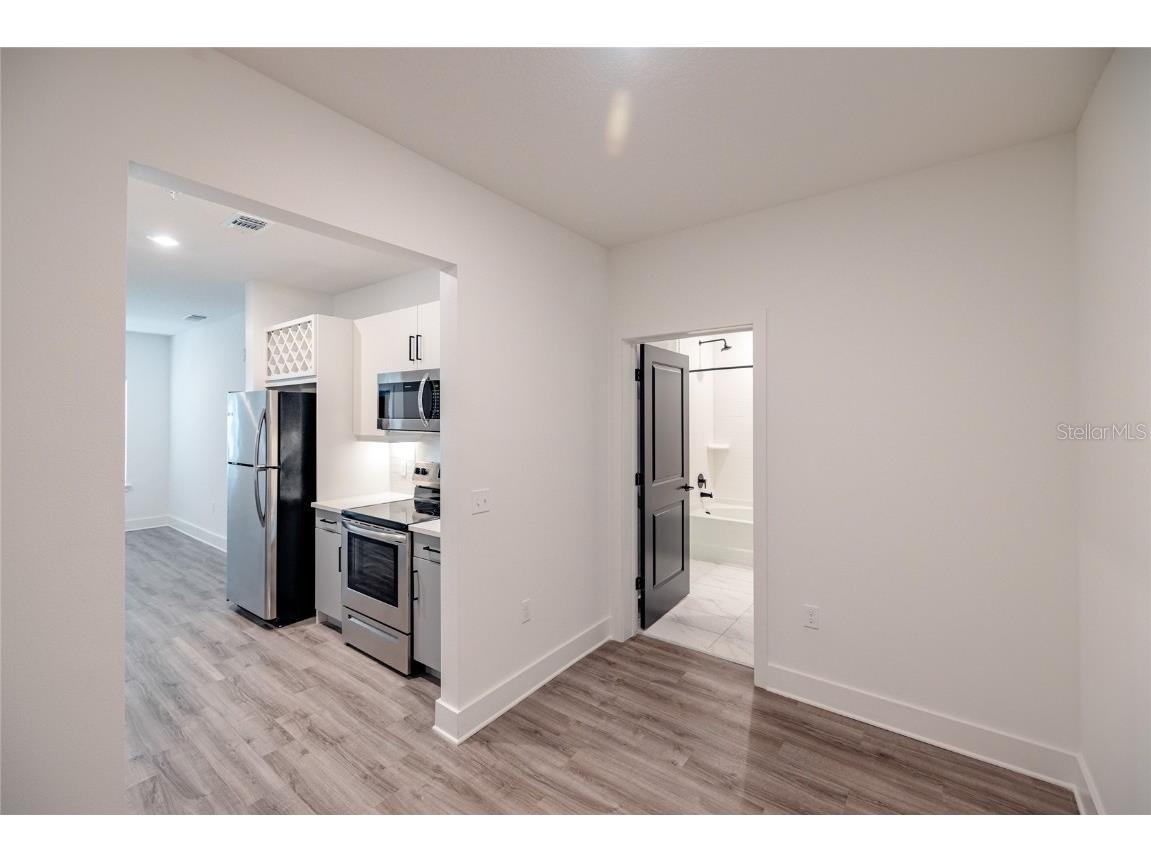 1420 Lakefront Drive #6213 Sarasota FL 34240 A4638377 image14