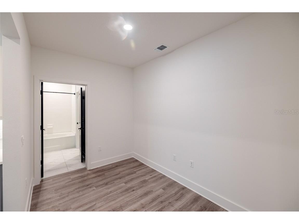 1420 Lakefront Drive #6213 Sarasota FL 34240 A4638377 image19