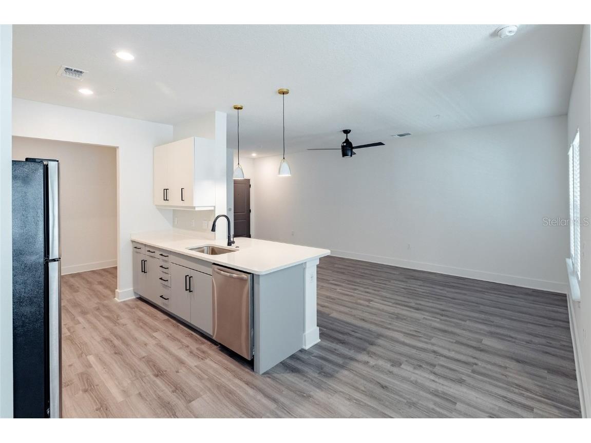 1420 Lakefront Drive #6213 Sarasota FL 34240 A4638377 image6