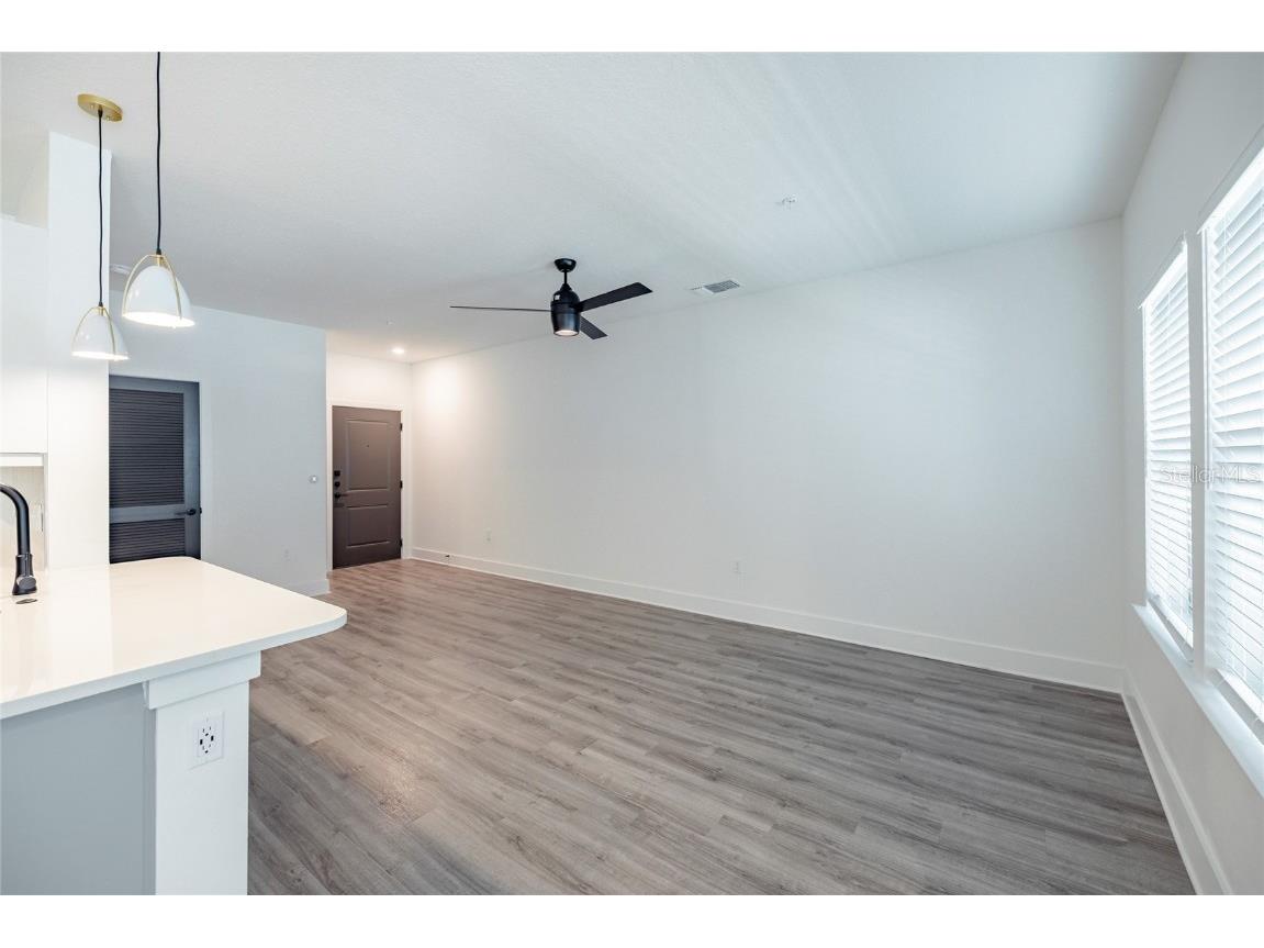 1420 Lakefront Drive #6213 Sarasota FL 34240 A4638377 image9