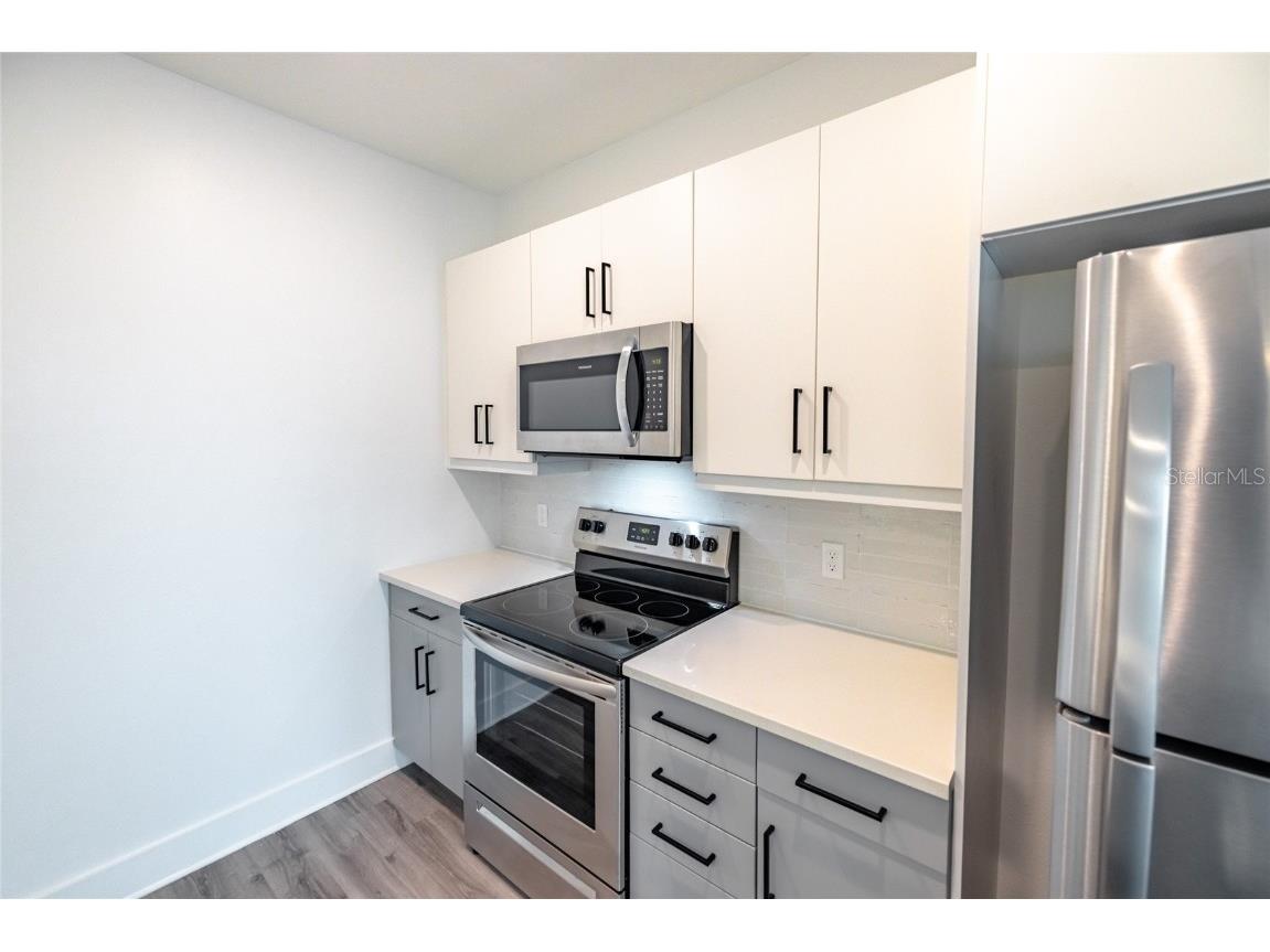 1420 Lakefront Drive #ST-3325 Sarasota FL 34240 A4638373 image7