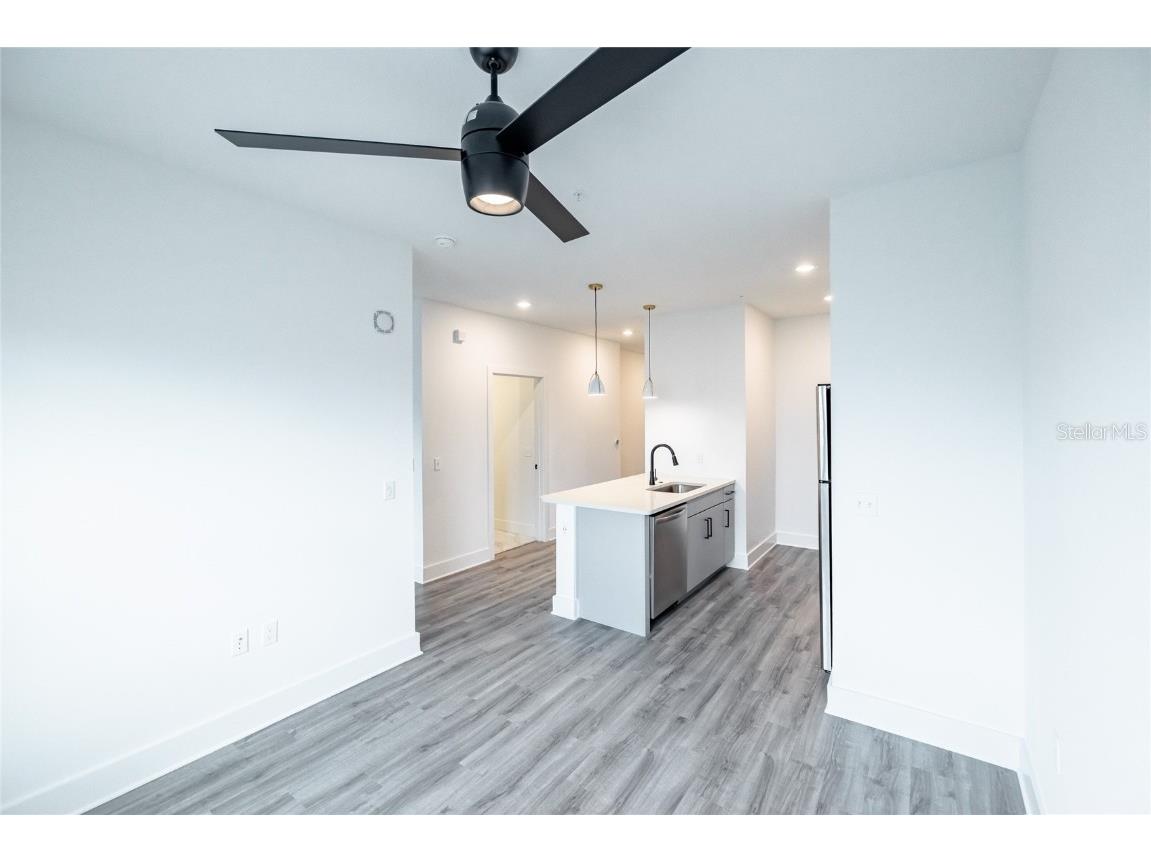 1420 Lakefront Drive #ST-3325 Sarasota FL 34240 A4638373 image8