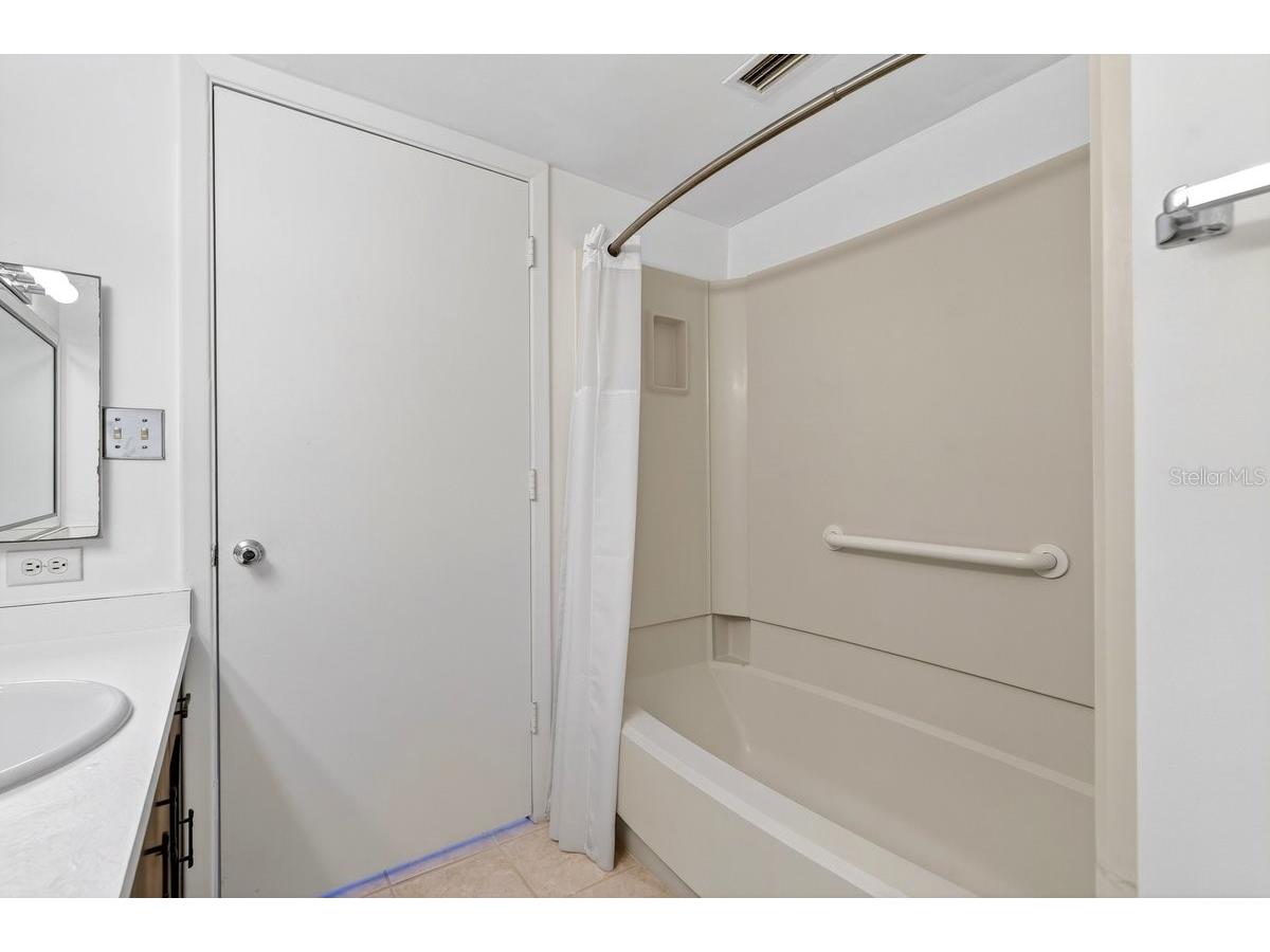 1420 N Atlantic Avenue #1104 Daytona Beach FL 32118 V4949332 image38